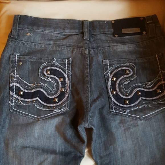 Men Jeans - Picture 2 of 4